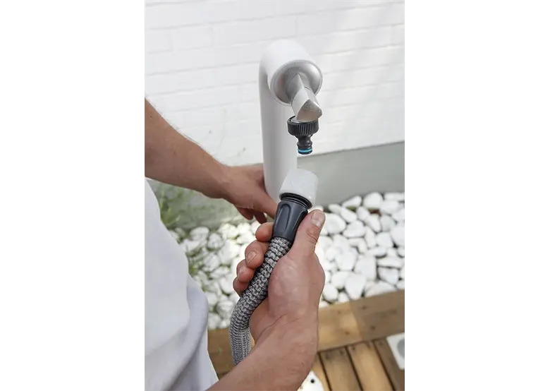 15 m ausziehbarer Schlauch mit Sprinkler Hozelock 100-010-421